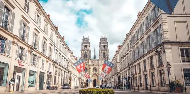 magnifique bâtiment à Orléans dans le Loiret